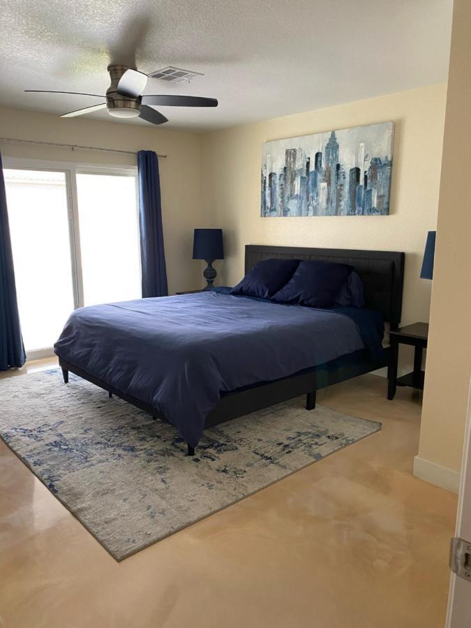 Newly Remodeled Family Friendly 3B/2B House Villa Henderson Bagian luar foto